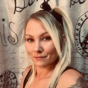 Meet your Posher, Aries